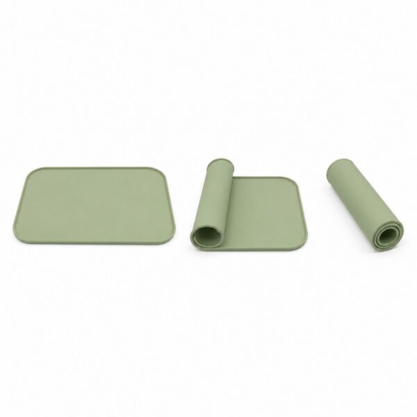 Roll up silicone baby placemat for storage
